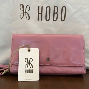 NWT Pink Leather HOBO Wristlet/Crossbody Handbag Wallet
